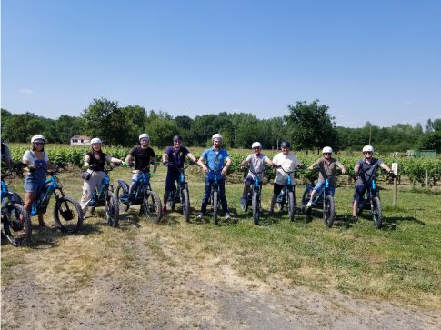 Randonnée trottinette tout terrain en groupe, à Nantes